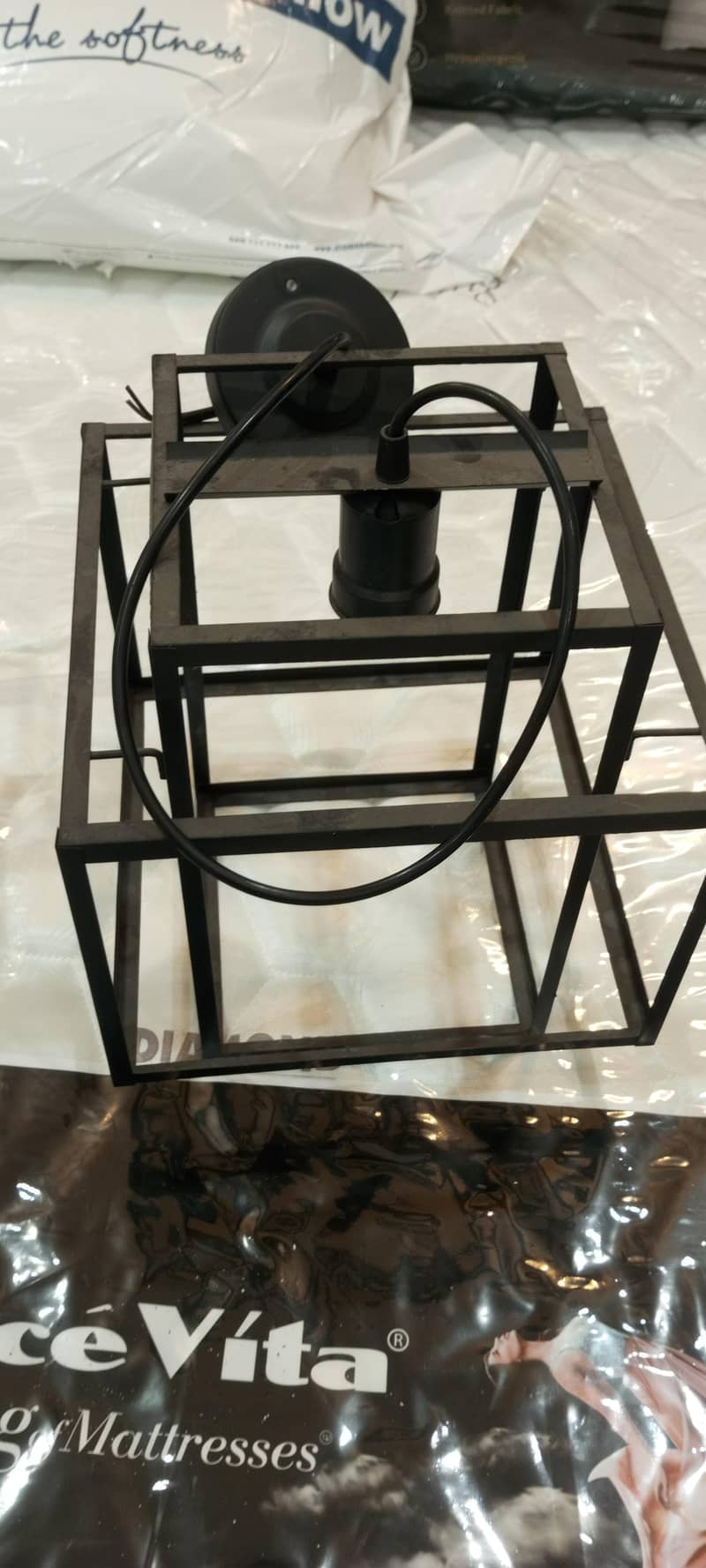 Hanging light frame 1