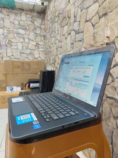 HP 14A 8th Gen Intel ChromeBook