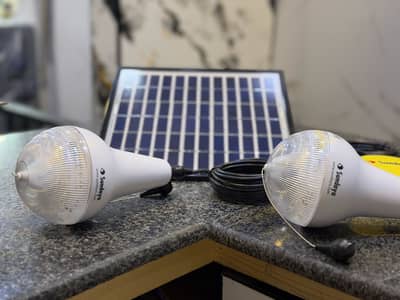 Portable Solar pannel with LED lithium powered bulbs