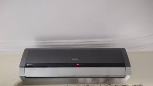 gree 1.5 ton inverter ac g10 series