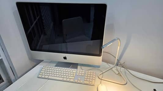 iMac 2008 – 24‑inch Apple Desktop