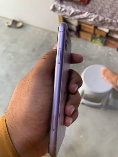 Apple iPhone 11