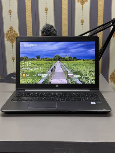 HP ZBook 15 G3 Workstation | core i7-6820HQ | 16gb ram| 250-250