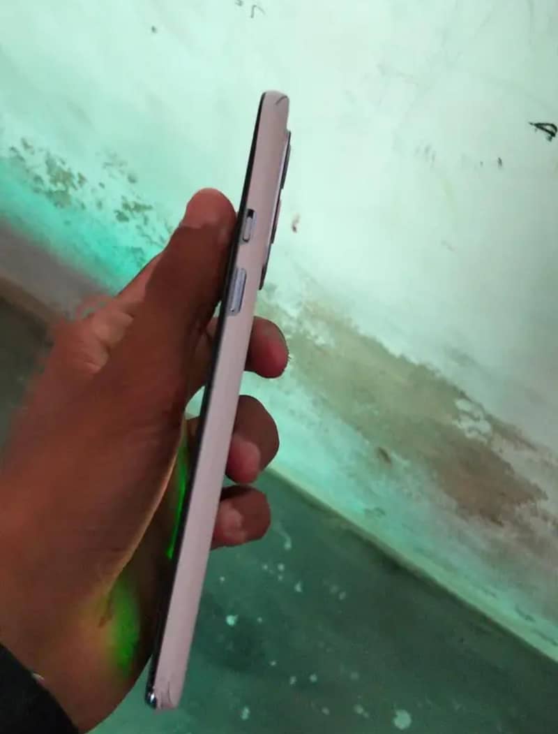 One Plus 9 4