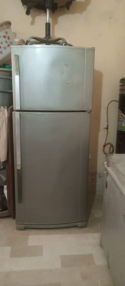 Dawlance Refrigaretor two door Big Size
