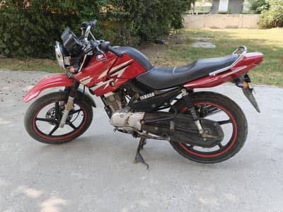 Yamaha ybr125g 2016