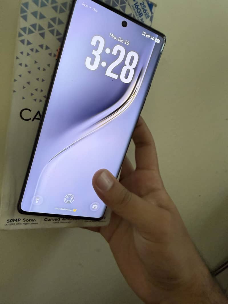 Camon 40 pro 0