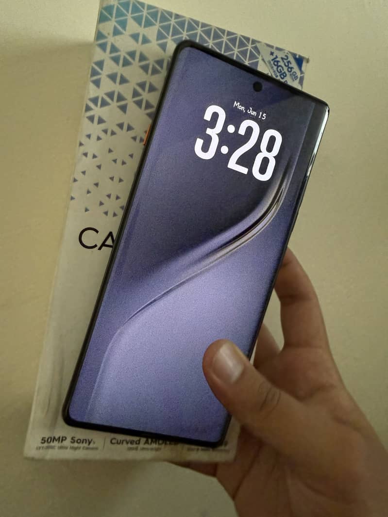 Camon 40 pro 1