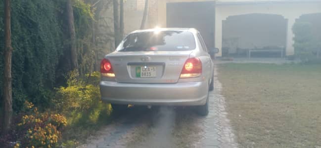Toyota Platz 2005