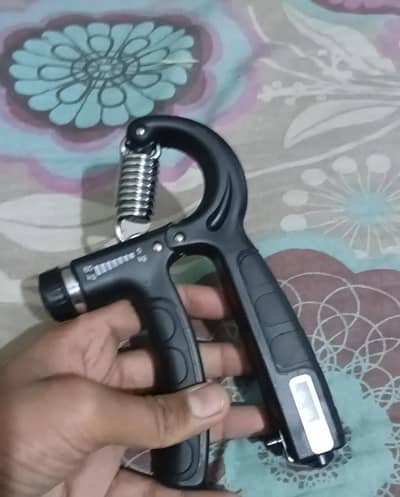 Ultimate hand gripper With weight adjustable
