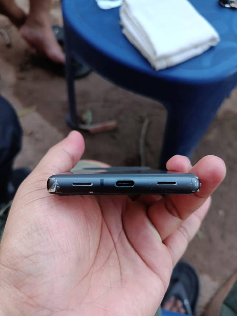 Google Pixel 7a 5