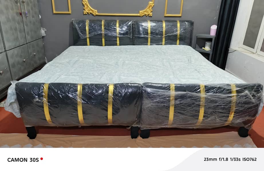 2 Single beds 0