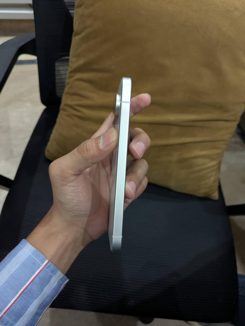 Google Pixel 9 3