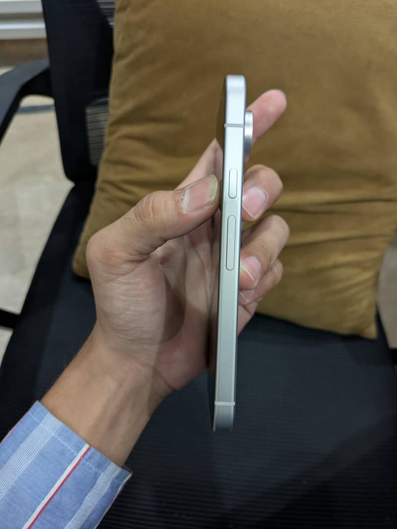 Google Pixel 9 4