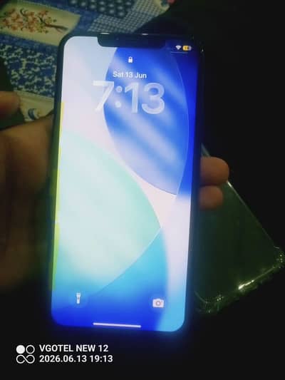 iPhone 11 pro max (read caption)