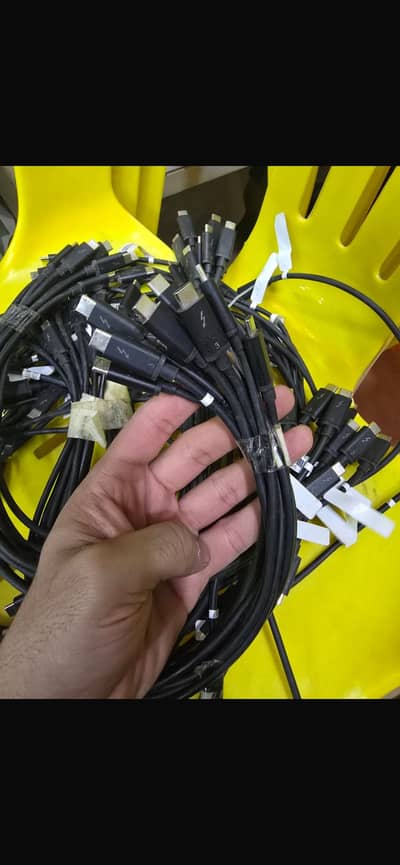 Branded Thunderbolt 3 Cable available.