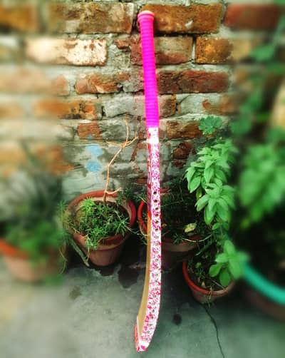 TAPE BALL BAT FOR PLAYERS