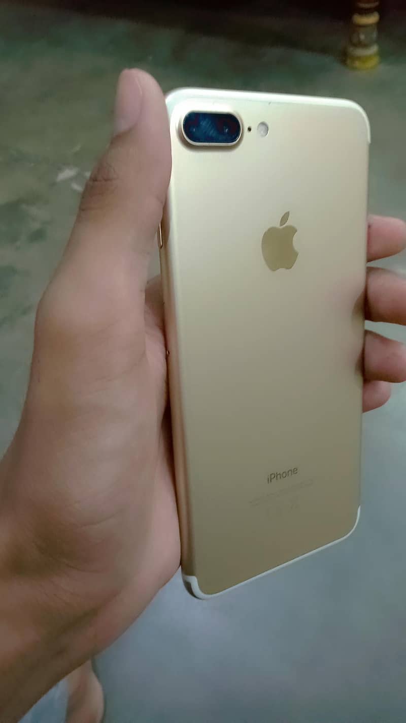 Apple iPhone 7 Plus 1