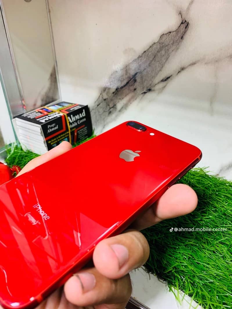 Apple iPhone 8 Plus 4