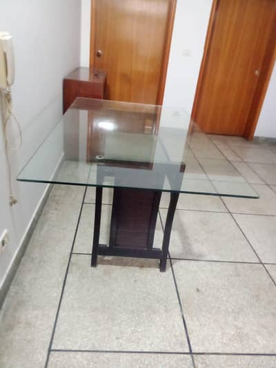 brand new 6seater dining table with glass top