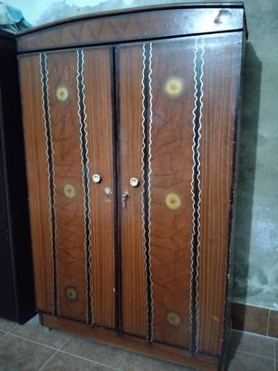 Almari and iron table used but inexcelent condition