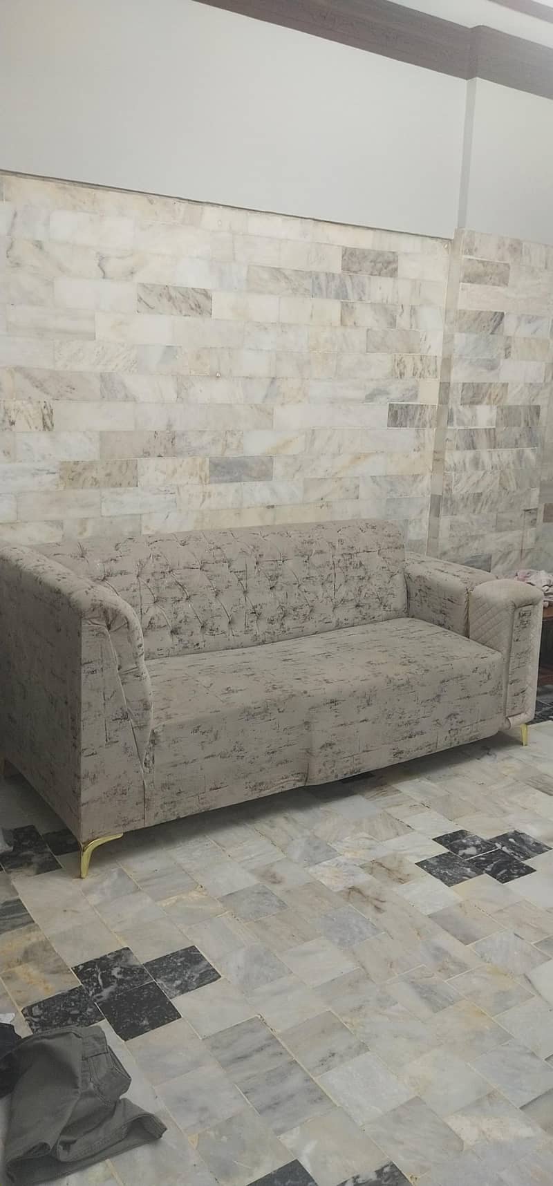 SOFA 6 SEATERS 5