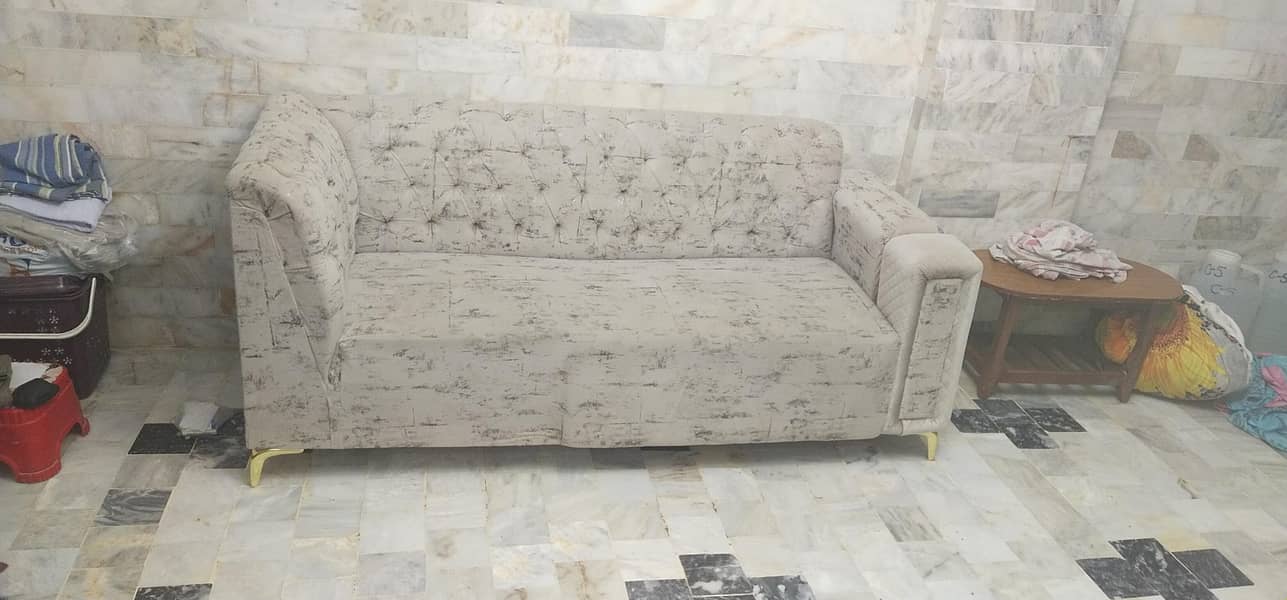SOFA 6 SEATERS 7
