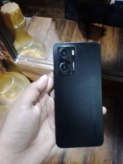 OPPO A57 exchange possible with iphone only