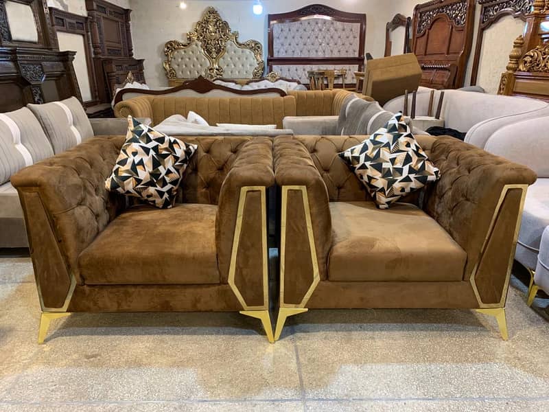 Sofa set available 3