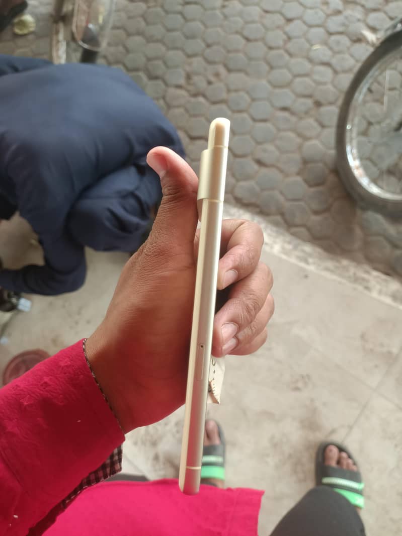 Google Pixel 7 5