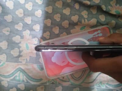 Apple iPhone XS
