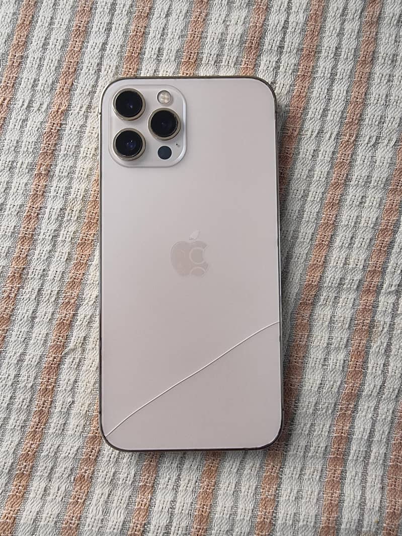 Iphone 12 pro max 1