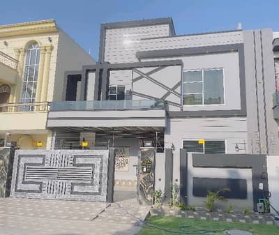 On Excellent Location House Sized 10 Marla Is Available For sale In Citi Housing Society