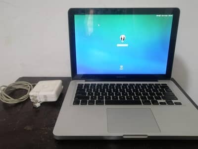 Apple MacBook Pro 2010 Great Condition