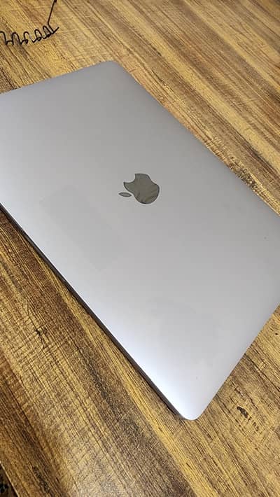 Mac M1 Pro 13" box, charger