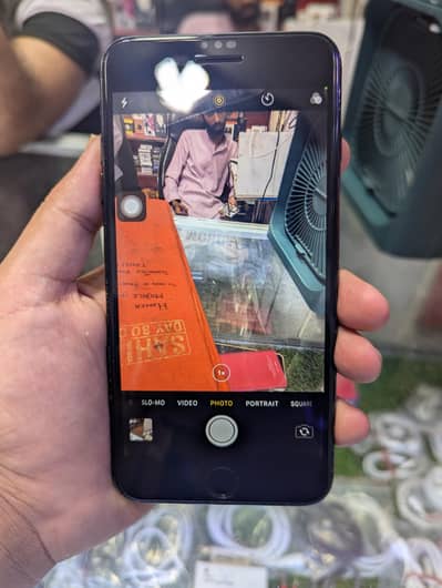 Apple iPhone 7 Plus pta(128gb)