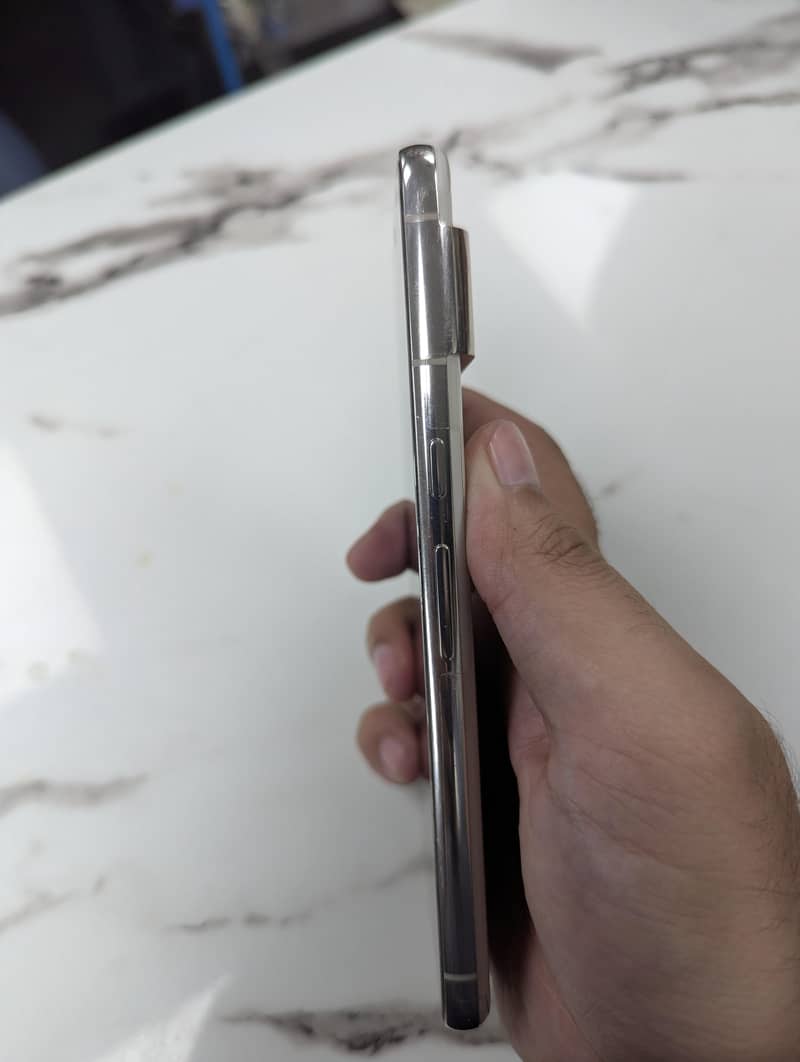 Google Pixel 8 Pro 4
