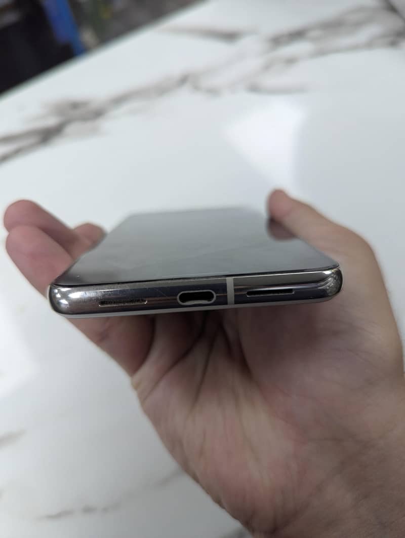 Google Pixel 8 Pro 5