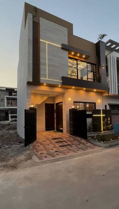 Al-Kabir Town - Phase 2 House For Rent Sized 5 Marla