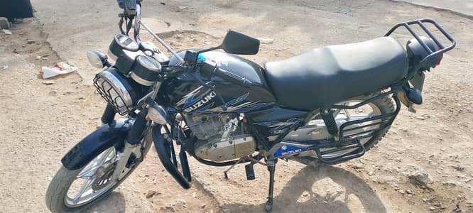 Suzuki 150 se special edition