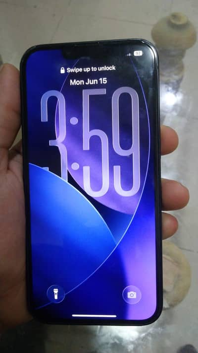Apple iPhone 13