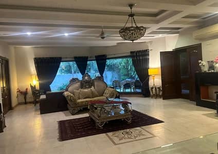 32 Marla House For Grabs In DHA Defence