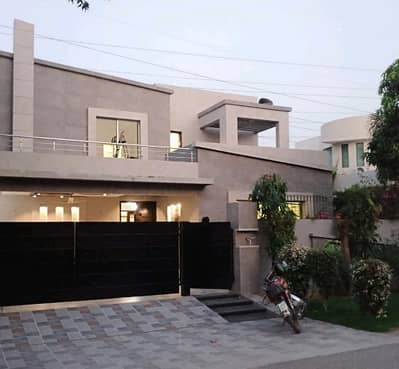 Stunning House Is Available For sale In DHA Phase 3
