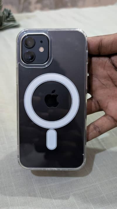 Apple iPhone 12