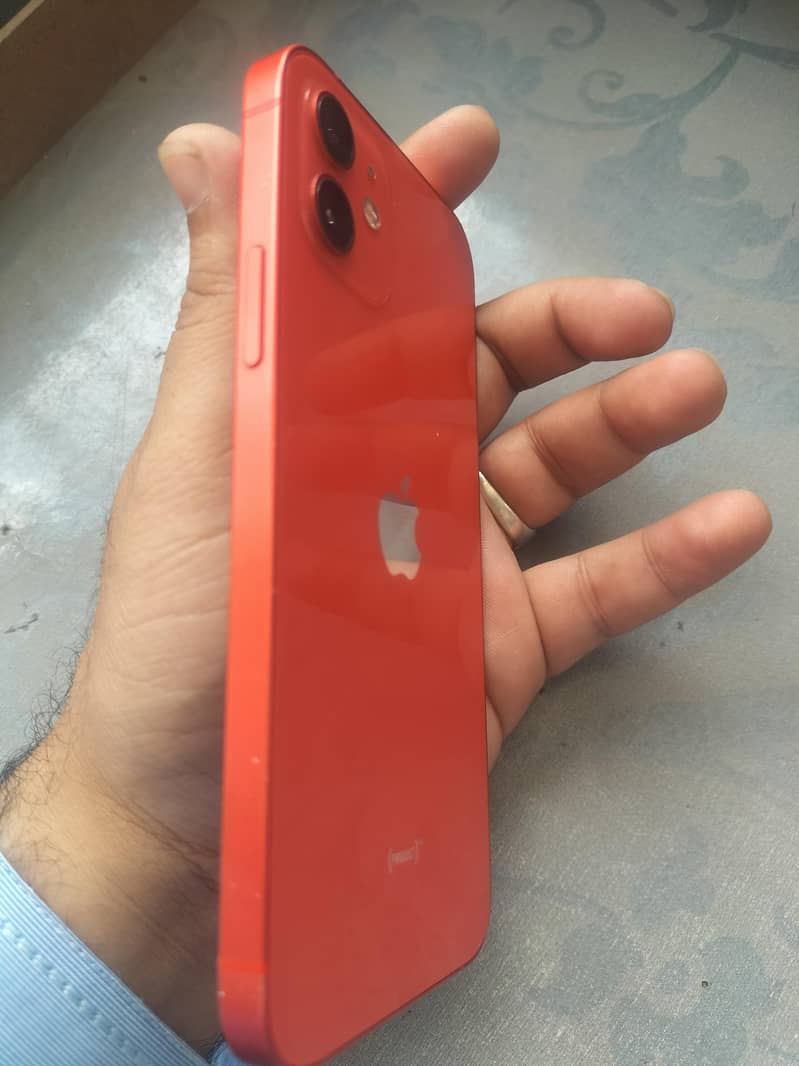iPhone 12 0