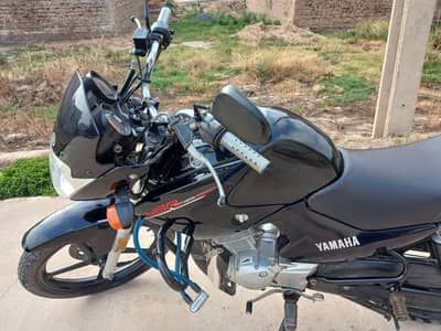 YBR 125 YAMAHA