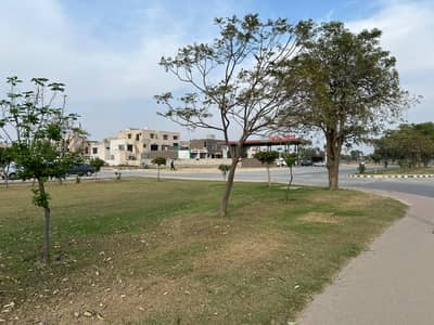 11 Marla Prime Location Plot For Sale In Lake City M-3 Extension 1