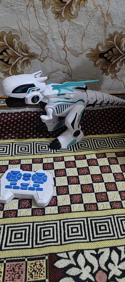 REMOTE CONTROL DAINASOUR TOY