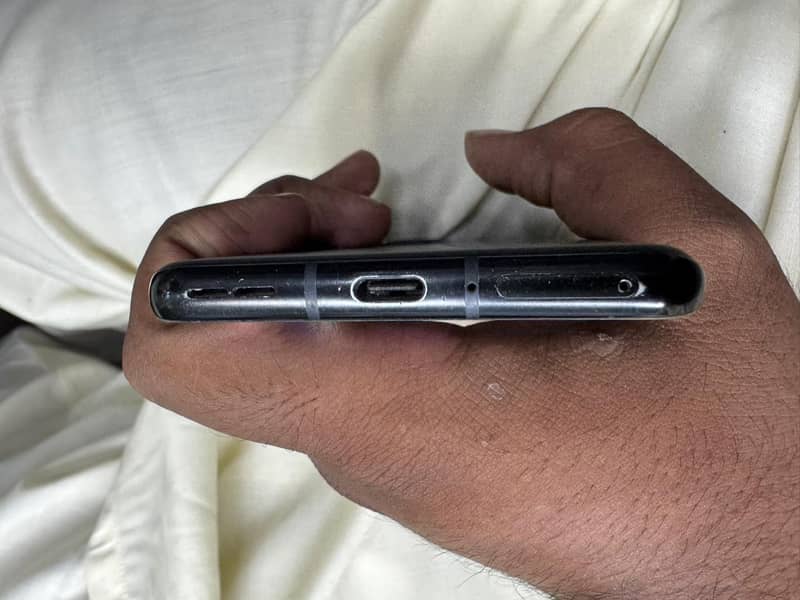 One Plus 9 Pro 4