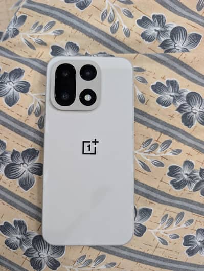 OnePlus 15